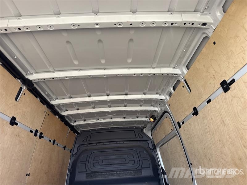 Mercedes-Benz Sprinter 311CDI Cargo Van Utilitaire
