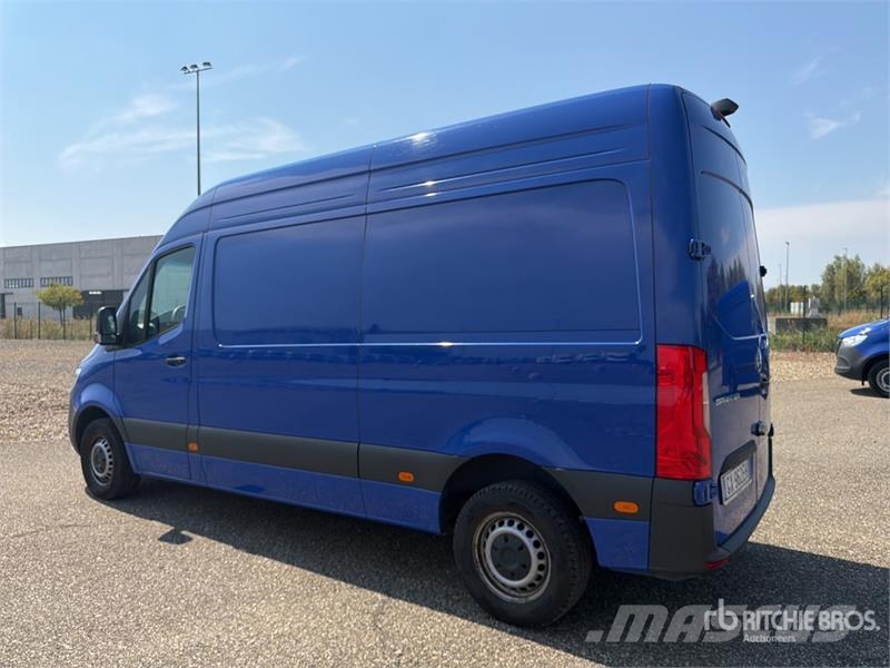 Mercedes-Benz Sprinter 311CDI Cargo Van Dodávky
