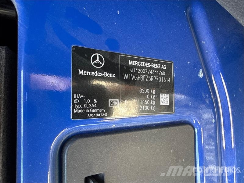 Mercedes-Benz Sprinter 311CDI Cargo Van Dodávky