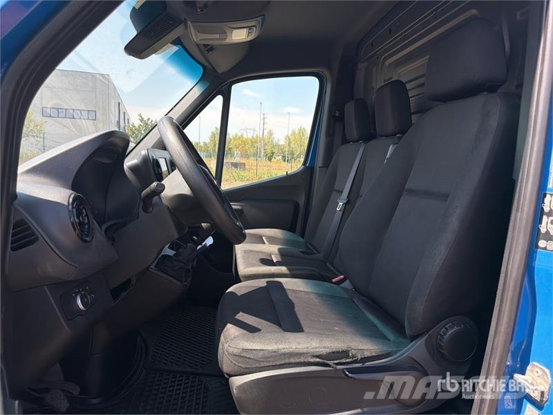 Mercedes-Benz Sprinter 211 CDi Cargo Van Utilitaire
