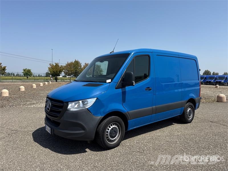 Mercedes-Benz Sprinter 211 CDi Cargo Van Utilitaire