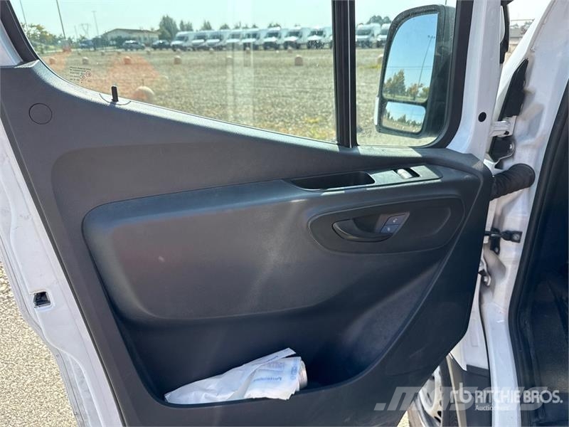 Mercedes-Benz Sprinter 314CDI Cargo Van Pakettiautot
