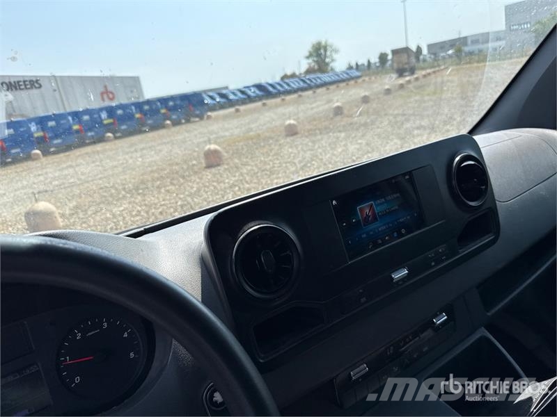 Mercedes-Benz Sprinter 314CDI Cargo Van Pakettiautot
