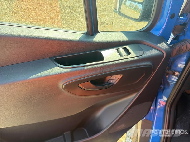 Mercedes-Benz Sprinter 211 CDi Cargo Van Utilitaire