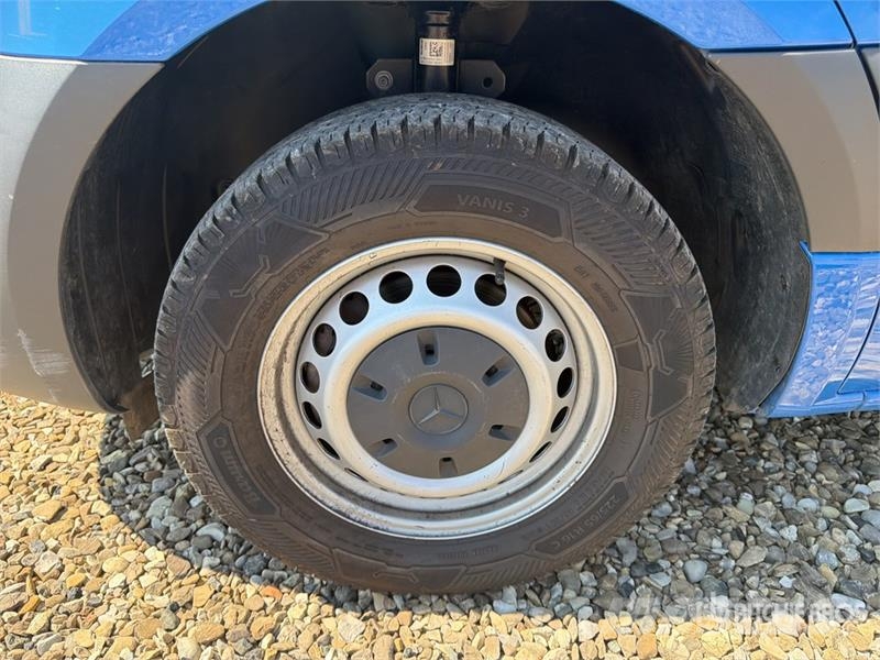 Mercedes-Benz Sprinter 211 CDi Cargo Van Utilitaire