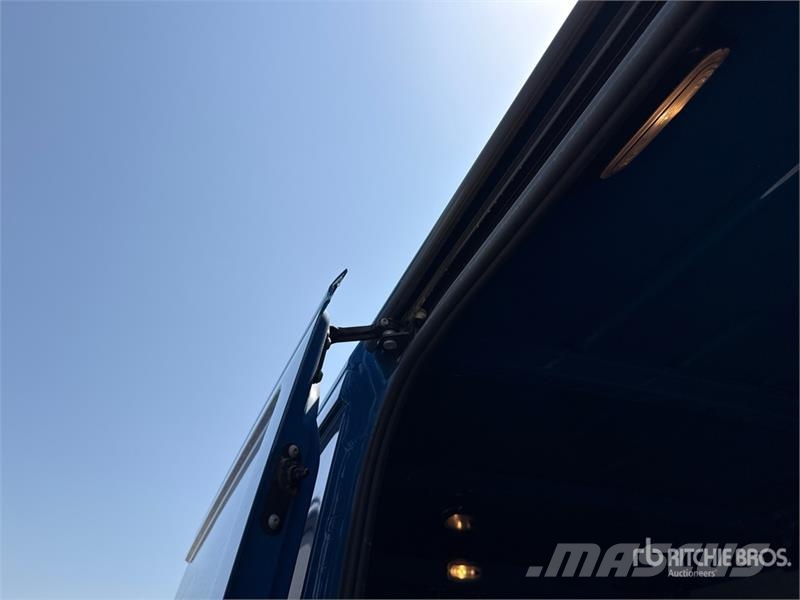 Mercedes-Benz Sprinter 211 CDi Cargo Van Utilitaire
