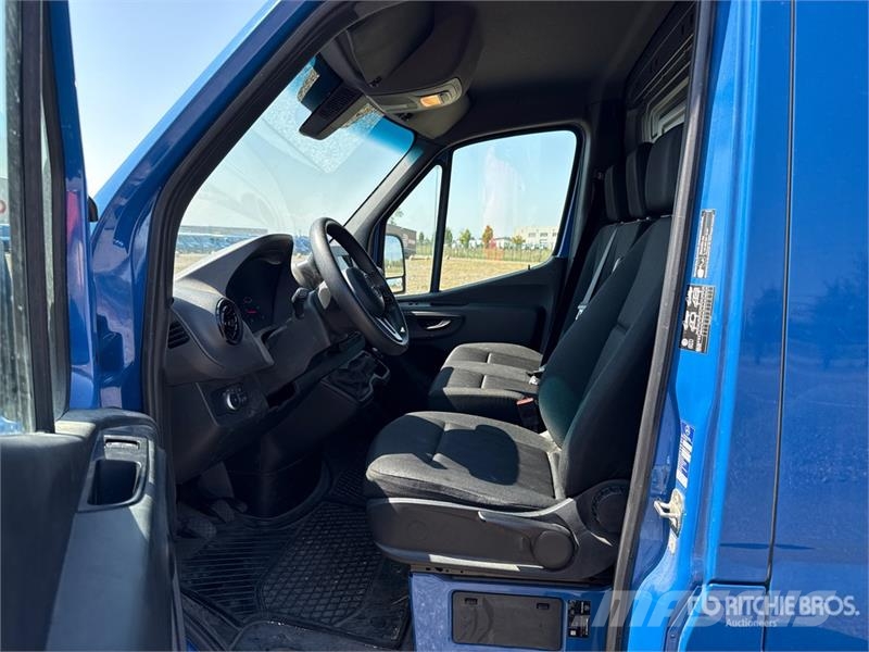 Mercedes-Benz Sprinter 211 CDi Cargo Van Utilitaire