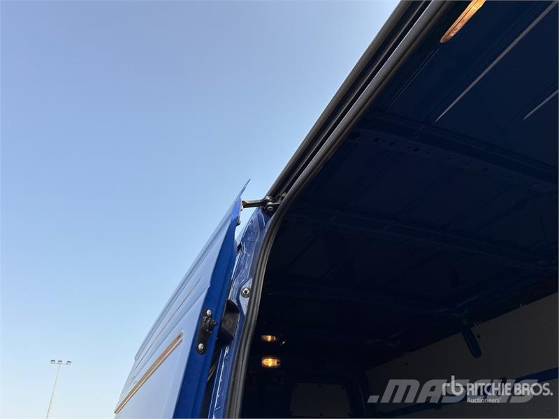Mercedes-Benz Sprinter 311CDI Cargo Van Utilitaire