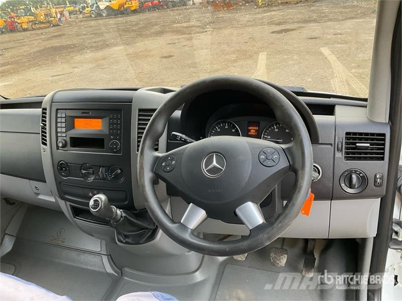 Mercedes-Benz Sprinter Welfare Cargo Van Lieferwagen