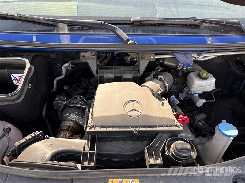 Mercedes-Benz Sprinter 311CDI Cargo Van Utilitaire