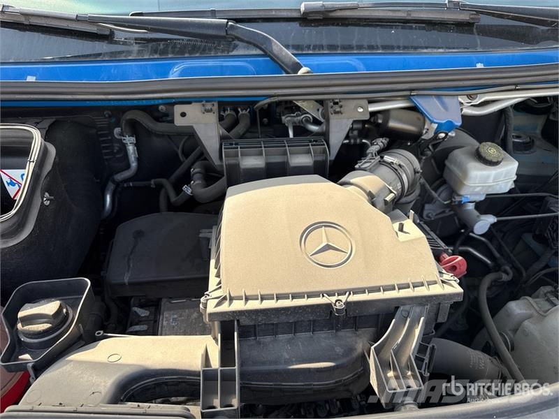 Mercedes-Benz Sprinter 211 CDi Cargo Van Utilitaire