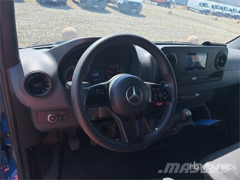 Mercedes-Benz Sprinter 211 CDi Cargo Van Utilitaire