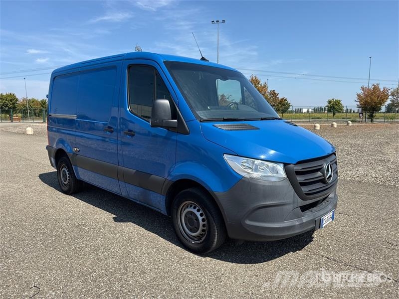 Mercedes-Benz Sprinter 211 CDi Cargo Van Utilitaire