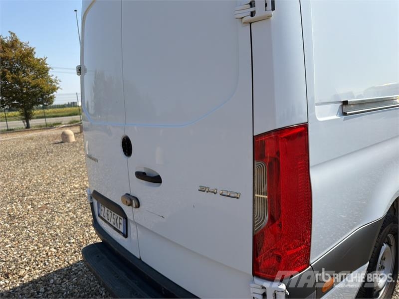 Mercedes-Benz Sprinter 314CDI Cargo Van Pakettiautot