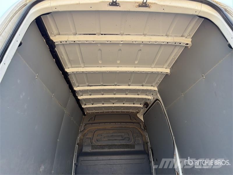 Mercedes-Benz Sprinter 314CDI Cargo Van Pakettiautot