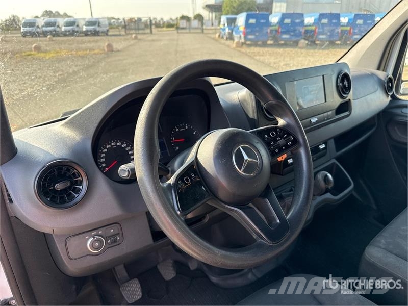 Mercedes-Benz Sprinter 314CDI Cargo Van Pakettiautot