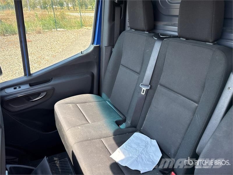 Mercedes-Benz Sprinter 311CDI Cargo Van Utilitaire