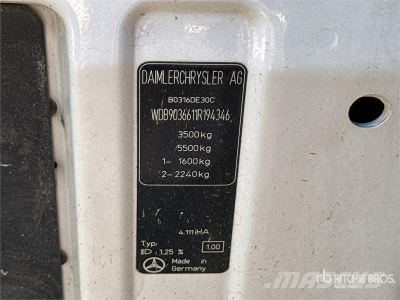 Mercedes-Benz Sprinter Vehicule Utilitaire Cargo Van Dostavna vozila / kombiji