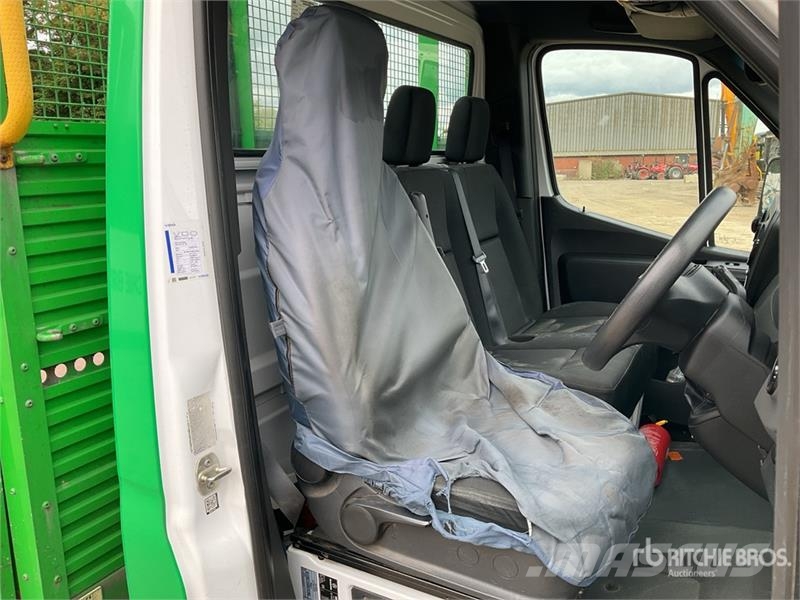 Mercedes-Benz Sprinter Van Truck Camion cassonati