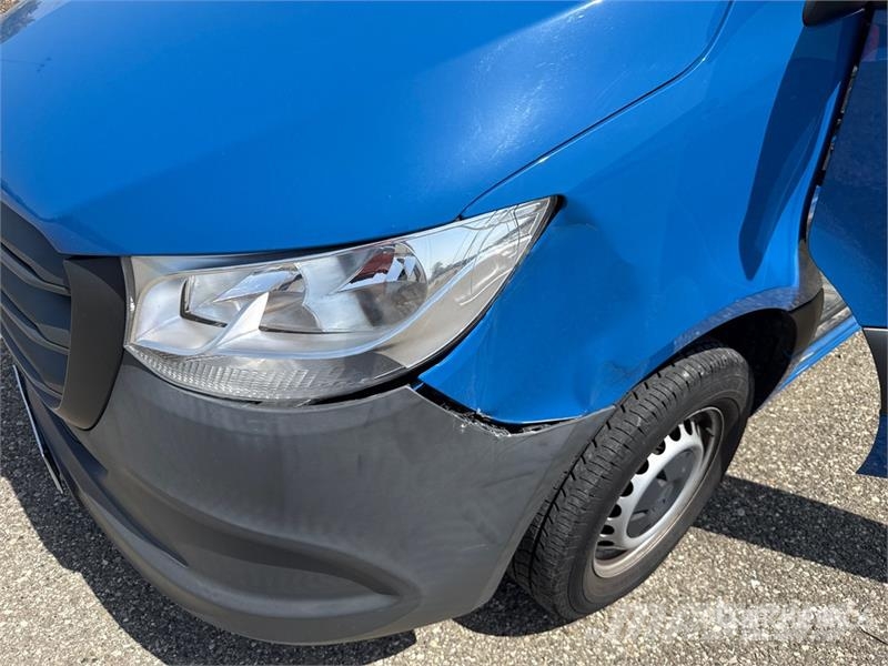 Mercedes-Benz Sprinter 211 CDi Cargo Van Utilitaire