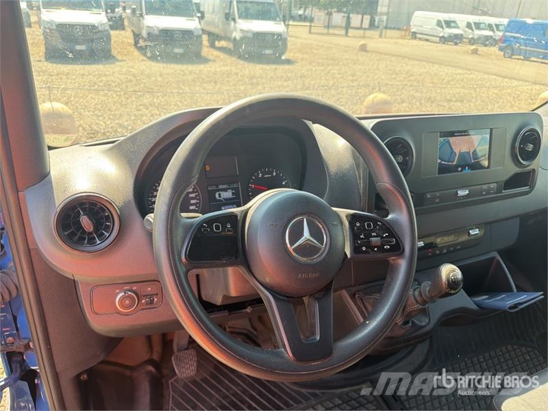 Mercedes-Benz Sprinter 211 CDi Cargo Van Lieferwagen