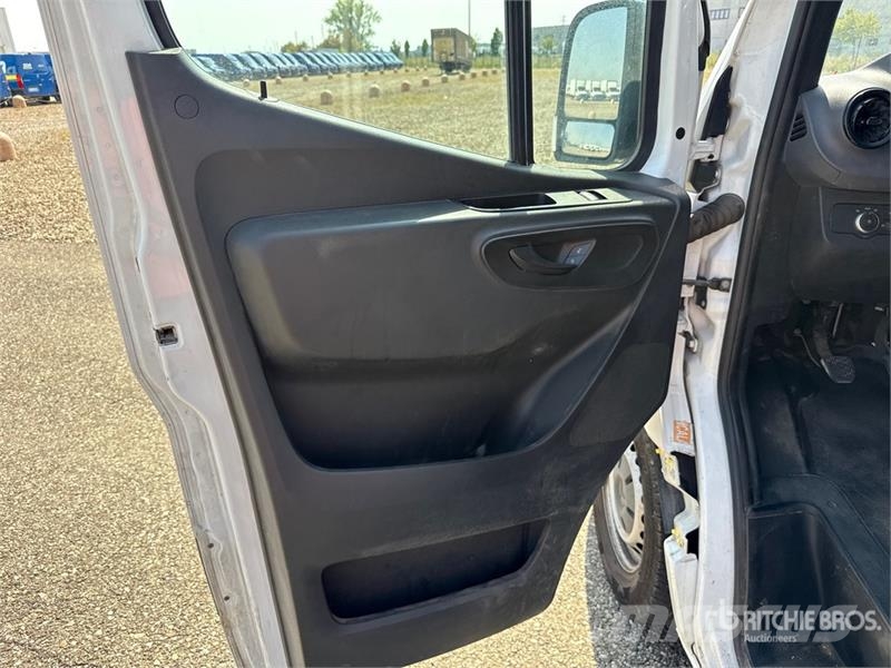 Mercedes-Benz Sprinter 314CDI Cargo Van Pakettiautot