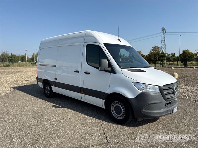 Mercedes-Benz Sprinter 314CDI Cargo Van Pakettiautot
