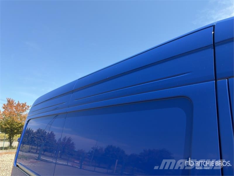 Mercedes-Benz Sprinter 311CDI Cargo Van Utilitaire