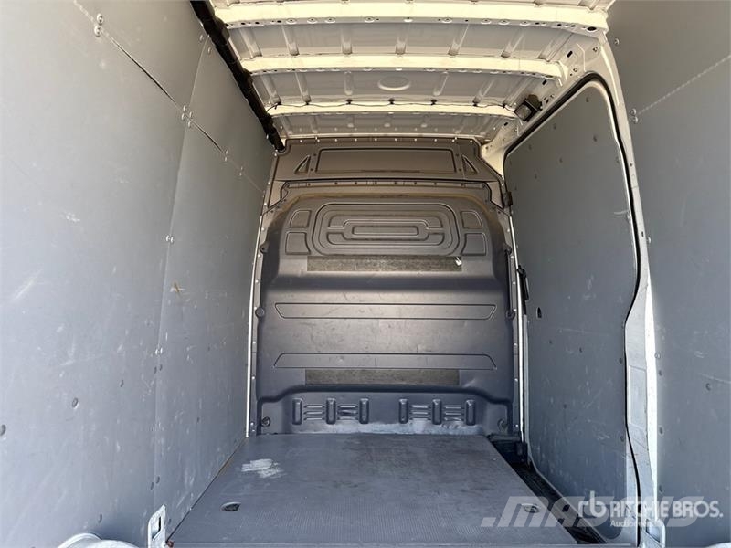 Mercedes-Benz Sprinter 314CDI Cargo Van Pakettiautot