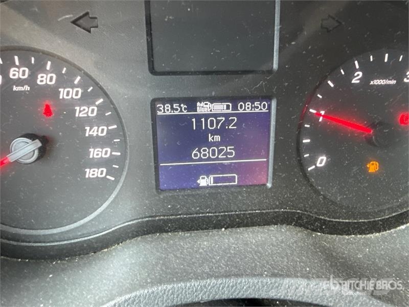 Mercedes-Benz Sprinter 211 CDi Cargo Van Lieferwagen