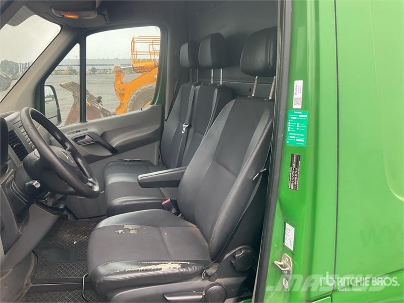 Mercedes-Benz Sprinter Cargo Van Panel vans