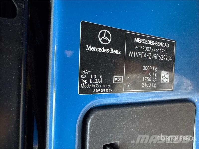 Mercedes-Benz Sprinter 211 CDi Cargo Van Utilitaire