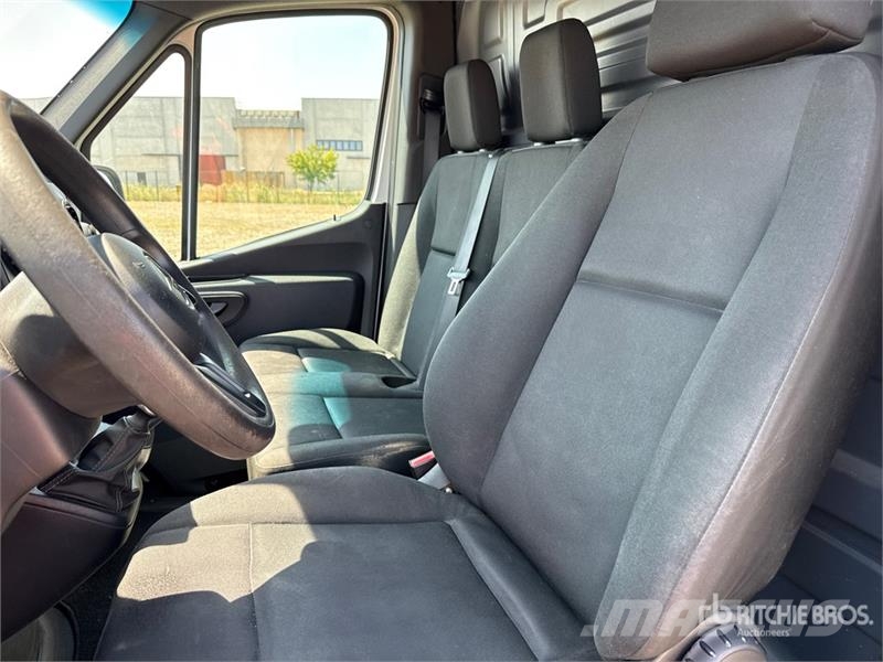 Mercedes-Benz Sprinter 311CDI Cargo Van Gesloten bedrijfswagens