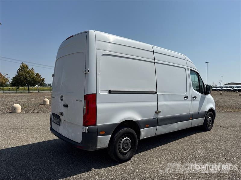 Mercedes-Benz Sprinter 311CDI Cargo Van Gesloten bedrijfswagens