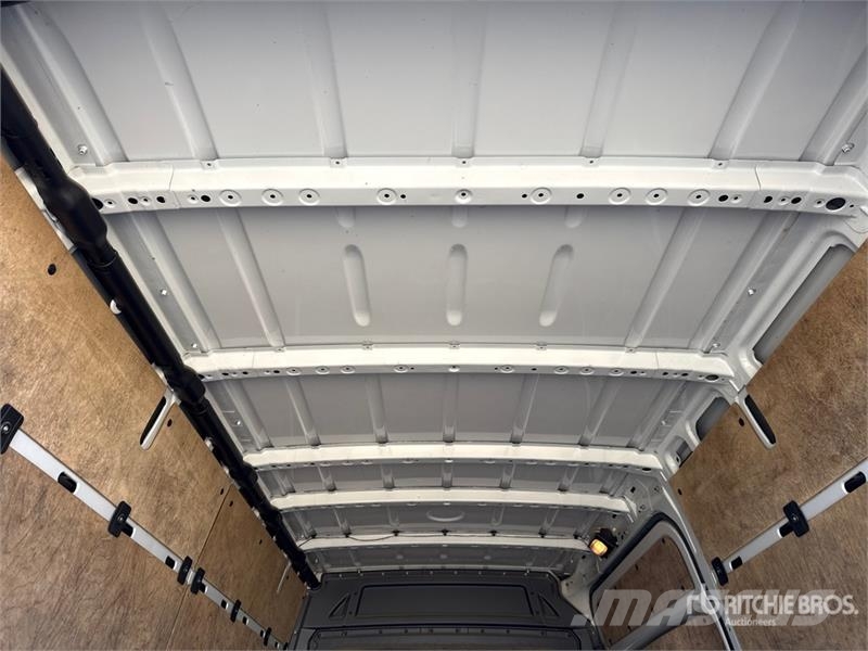 Mercedes-Benz Sprinter 311CDI Cargo Van Utilitaire