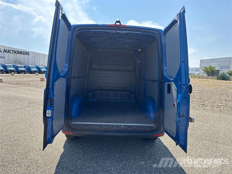 Mercedes-Benz Sprinter 211 CDi Cargo Van Lieferwagen