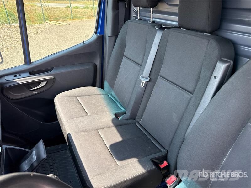 Mercedes-Benz Sprinter 311CDI Cargo Van Utilitaire
