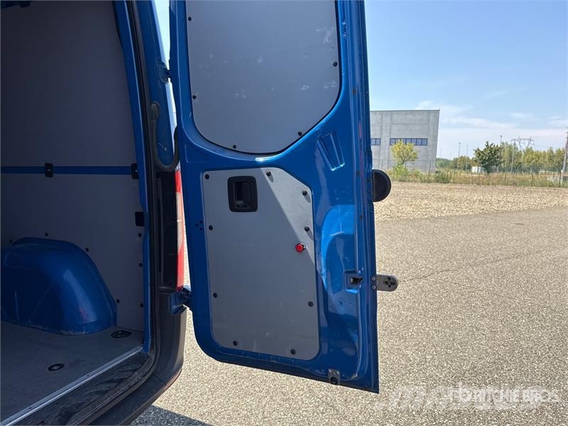 Mercedes-Benz Sprinter 211 CDi Cargo Van Lieferwagen