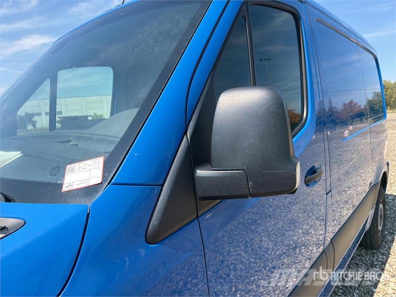 Mercedes-Benz Sprinter 211 CDi Cargo Van Lieferwagen