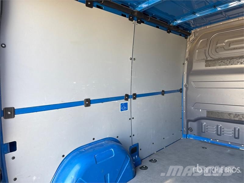 Mercedes-Benz Sprinter 211 CDi Cargo Van Utilitaire