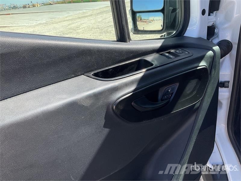 Mercedes-Benz SPRINTER Cargo Van Carrinhas de caixa fechada