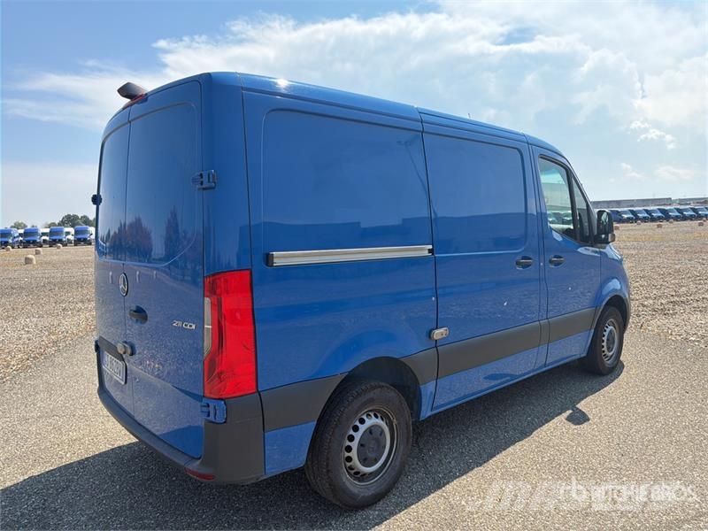 Mercedes-Benz Sprinter 211 CDi Cargo Van Utilitaire