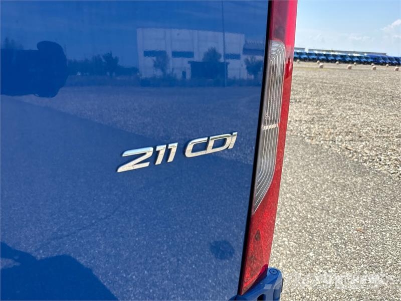 Mercedes-Benz Sprinter 211 CDi Cargo Van Utilitaire
