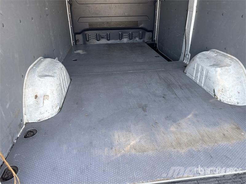 Mercedes-Benz Sprinter 314CDI Cargo Van Pakettiautot