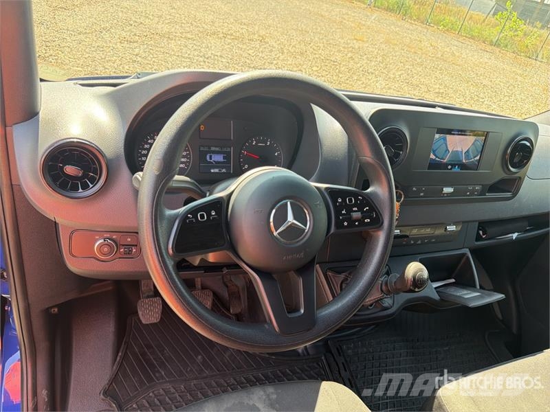Mercedes-Benz Sprinter 311CDI Cargo Van Utilitaire
