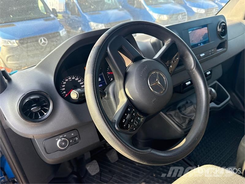 Mercedes-Benz Sprinter 211 CDi Cargo Van Utilitaire