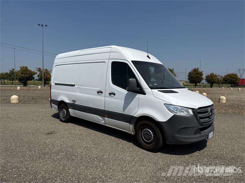 Mercedes-Benz Sprinter 314CDI Cargo Van Pakettiautot