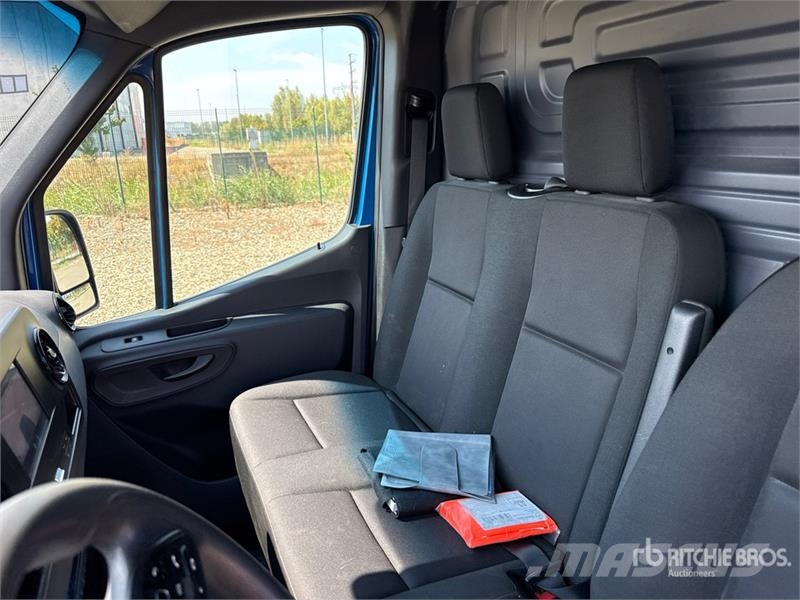 Mercedes-Benz Sprinter 211 CDi Cargo Van Utilitaire