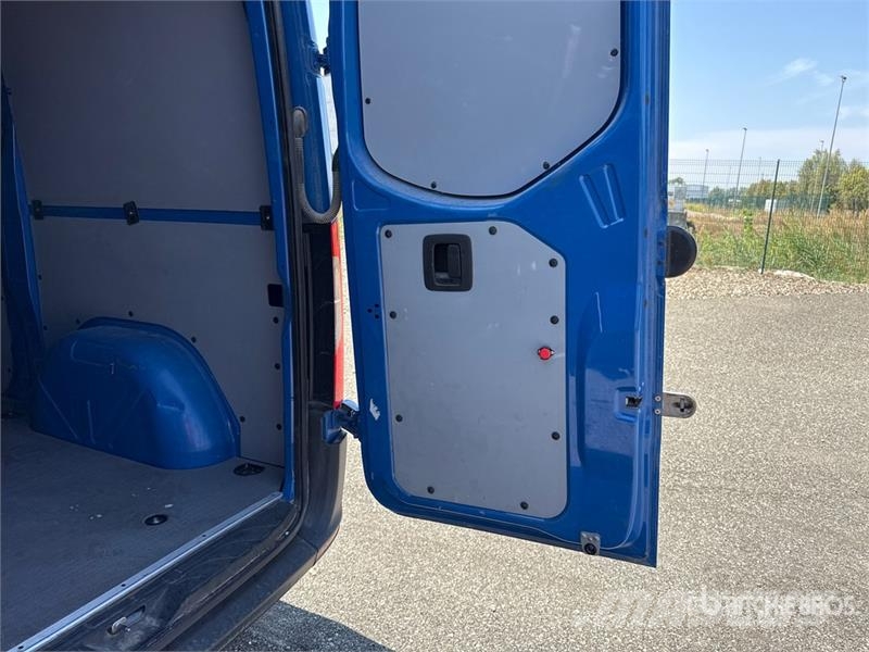 Mercedes-Benz Sprinter 211 CDi Cargo Van Utilitaire