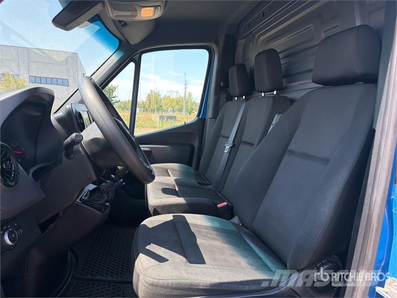 Mercedes-Benz Sprinter 211 CDi Cargo Van Lieferwagen